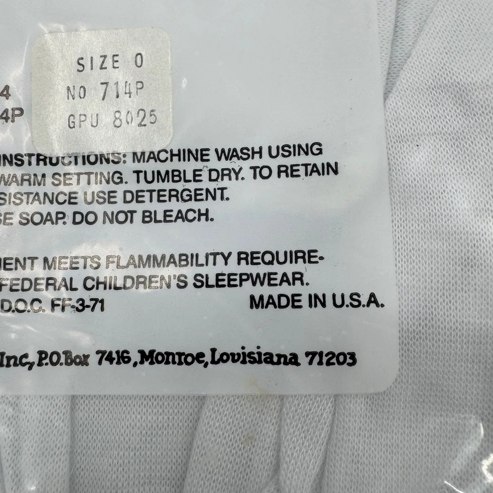 Vintage Panda Knits Infant Baby Gown White Flame Resistant 100% Polyester Size 0